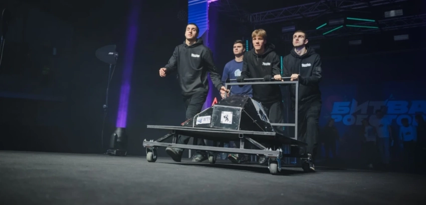 Белгородская команда представила робота «Носорог» для участия в «Битве роботов»